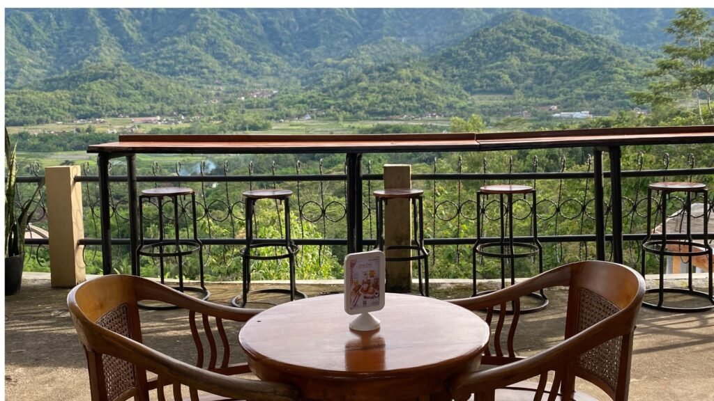 Tempat Makan Rombongan Borobudur