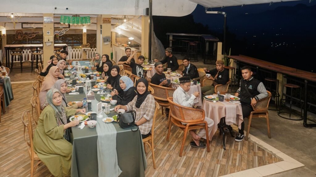 tempat makan luas borobudur