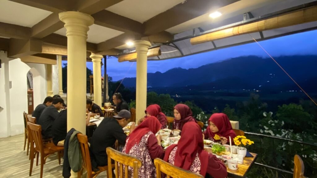 Tempat makan untuk buka puasa