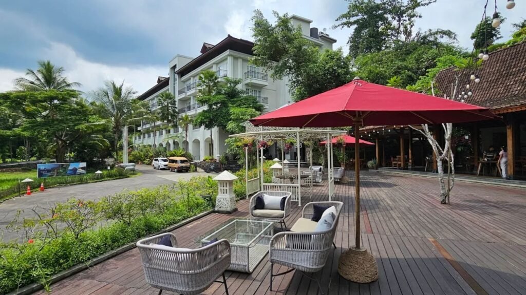 rekomendasi resto Borobudur